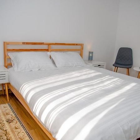 Family House Pristol Διαμέρισμα Εξωτερικό φωτογραφία