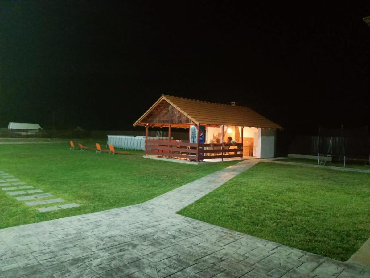 Family House Pristol Διαμέρισμα Εξωτερικό φωτογραφία